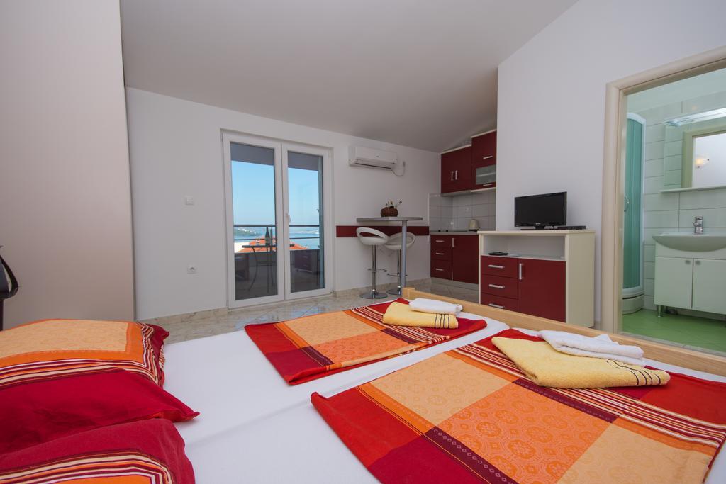 Apartments Jaman Ivan Trogir Exterior photo